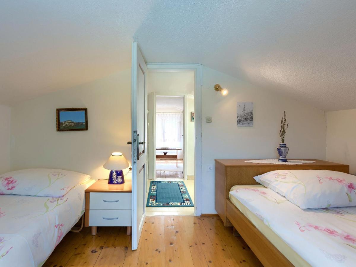 Holiday Home Lavanda - ROJ453 Žminj Esterno foto